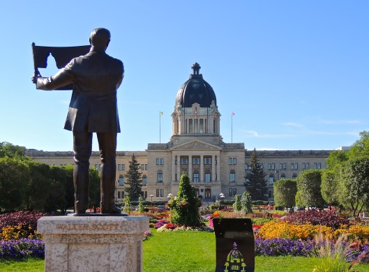 New statue of Sir Walter Scott, the first premier of Saskatchewan