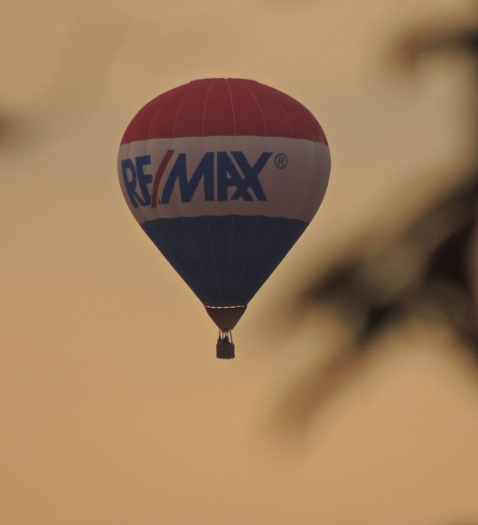 Remax balloon from my balcony