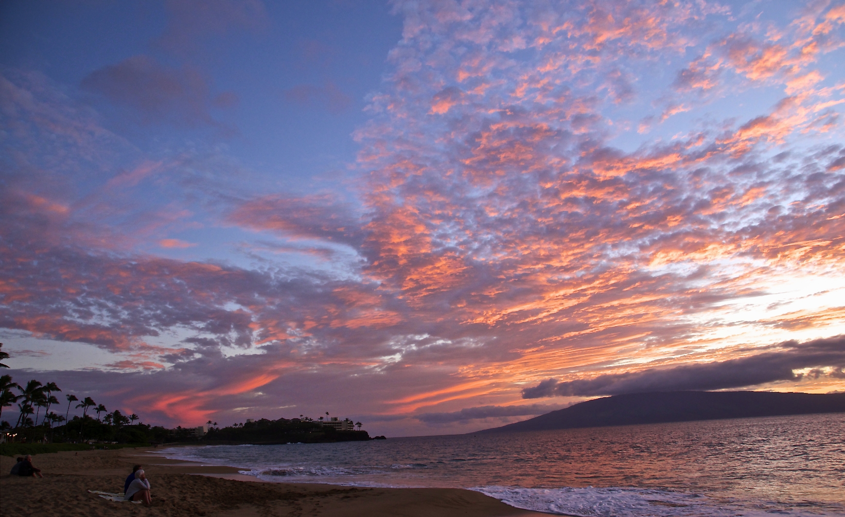 watching the sunset on Kaanapali Beach