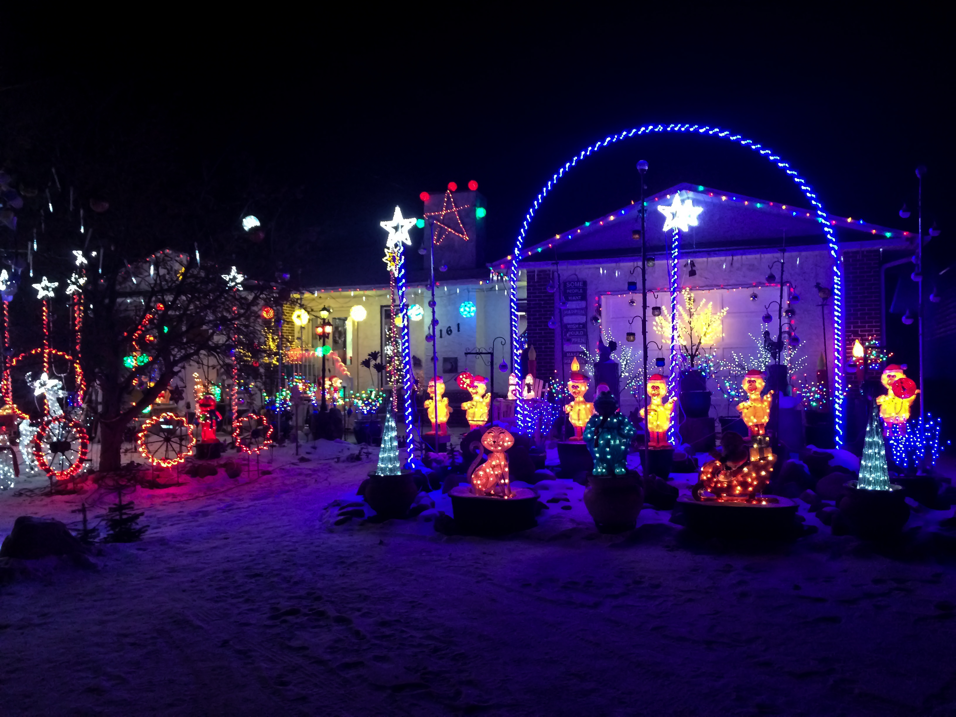 christmas-lights-battleford