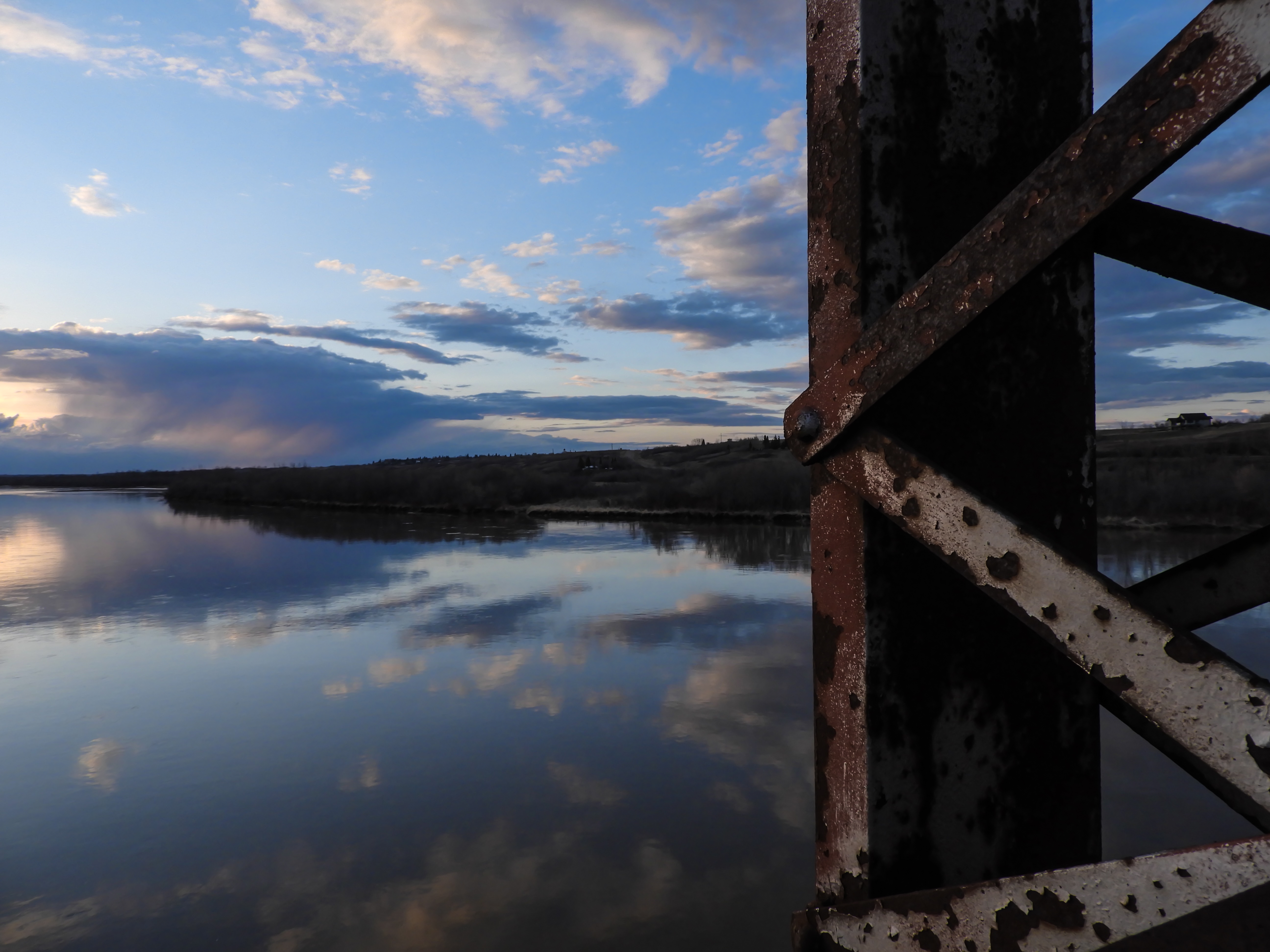 Battleford pedestrian bridge