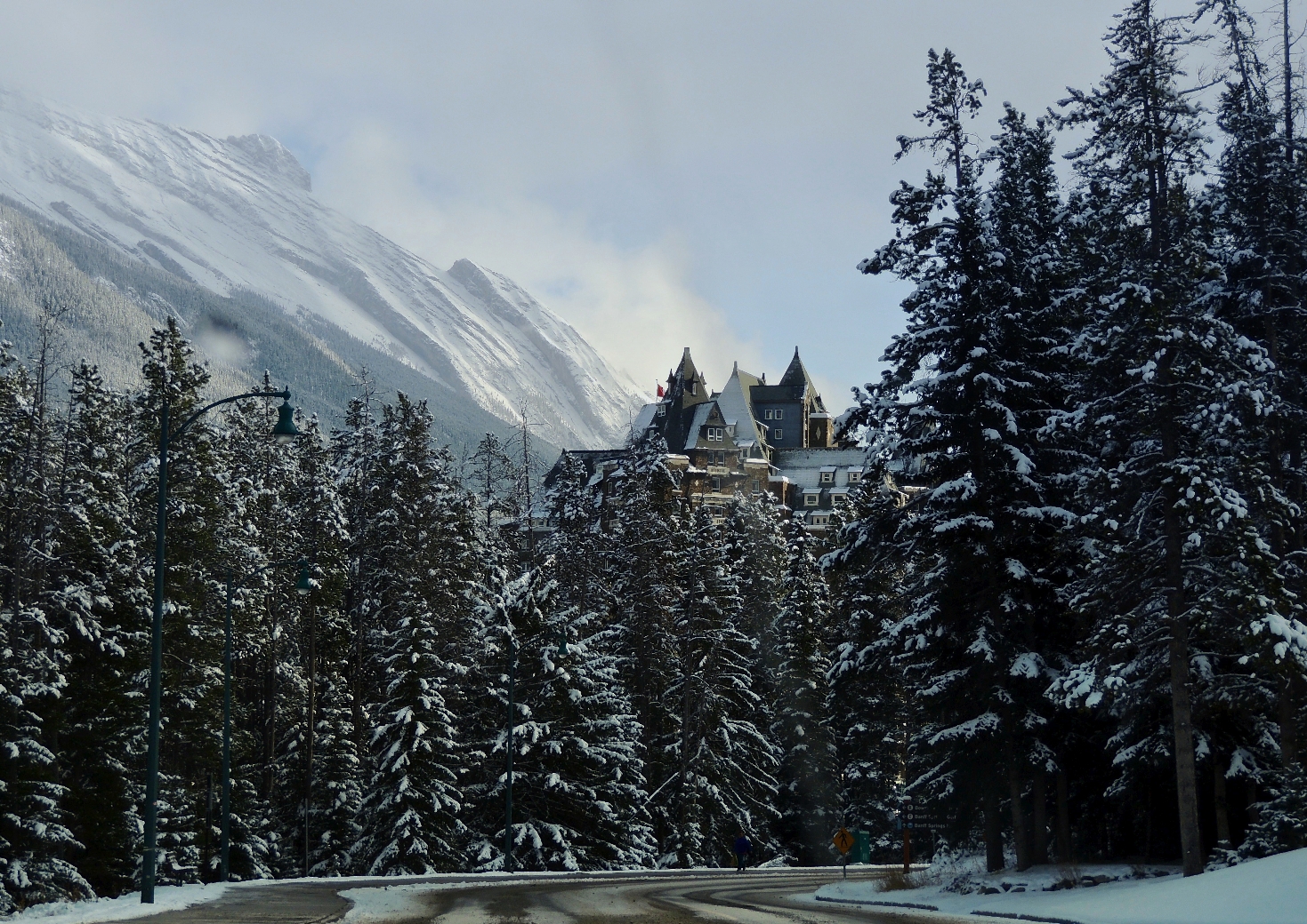 banff springs hotel daytime
