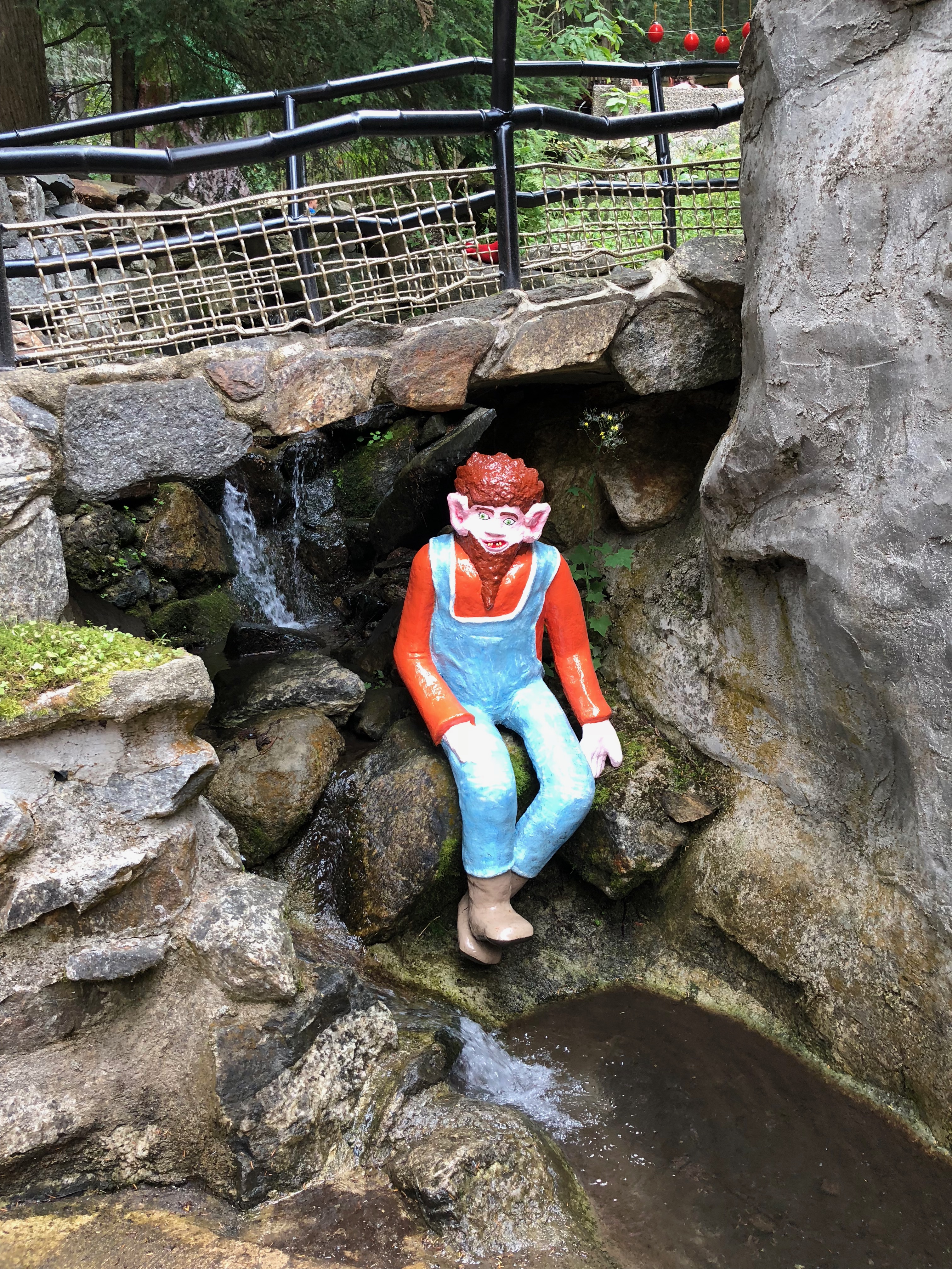 troll under the bridge